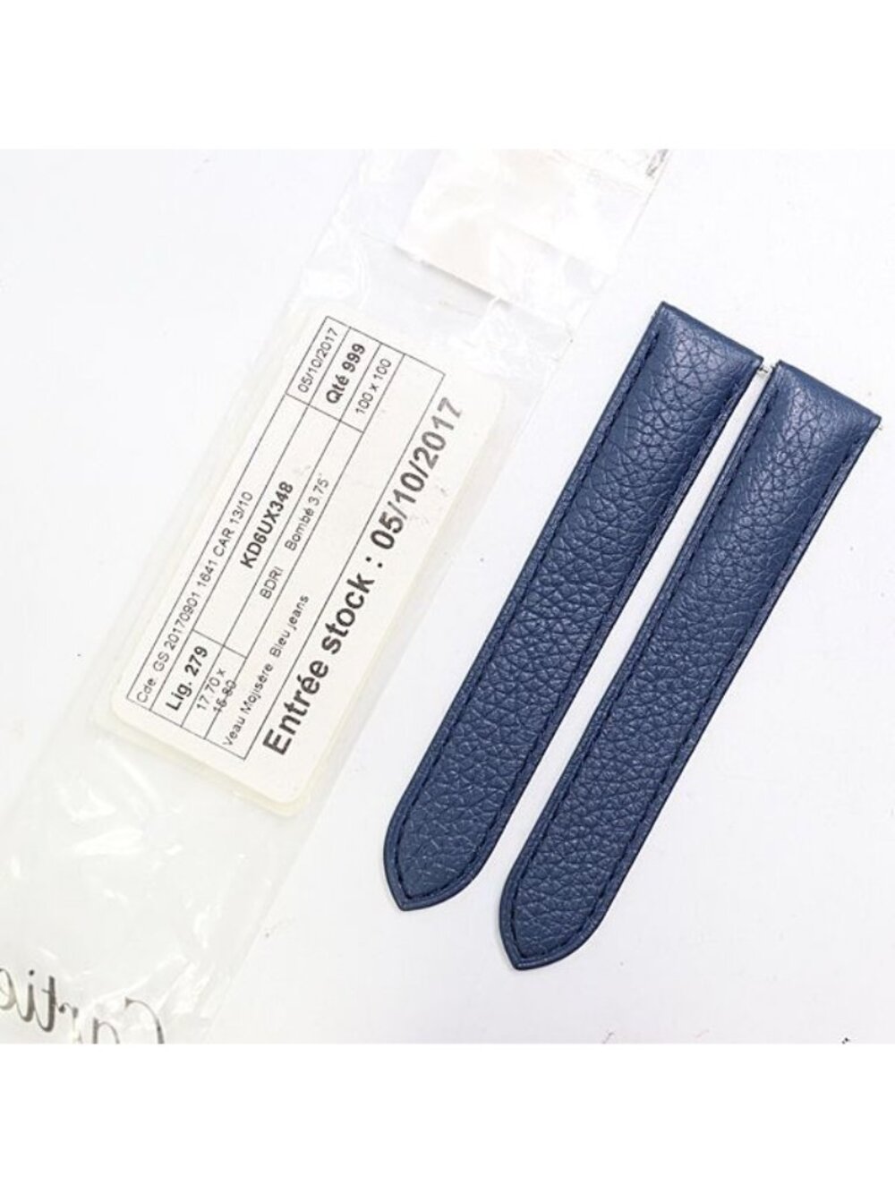 Cartier Leather Strap Blue Color 18 Watch